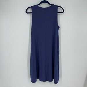 Sleeveless knit blue dress knee length